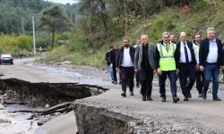 Başkan Alemdar afet mesaisi için Geyve'de... Sel tahribatının izleri siliniyor