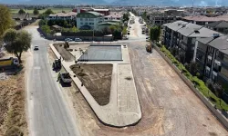 Bursa İnegöl'de Yeni Mahalle'ye yeni semt sahası