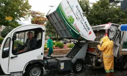 Bursa Osmangazi'de yağmur çamur demeden günde 1100 ton atık toplanıyor
