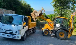 Kocaeli Büyükşehir'den mezarlıklara kesintisiz bakım