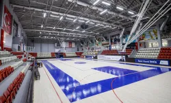 İzmir'de Celal Atik Spor Salonu yenilendi
