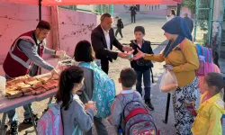 İzmit'te 'Beslenme Saati' desteği sürüyor