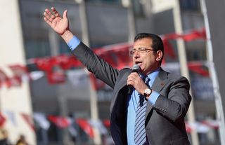 İstanbul'da İmamoğlu'na AKP'den sert yanıt