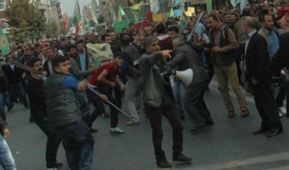 Sultangazi'de PKK paçavrasına karşı Türk Bayrağı ile yürüdüler