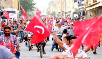 Ceylanpınar'da belediye başkanına destek yürüyüşü