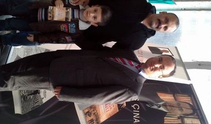 Ramis Çınar'ın Bursa'daki İmza Gününe Yoğun İlgi