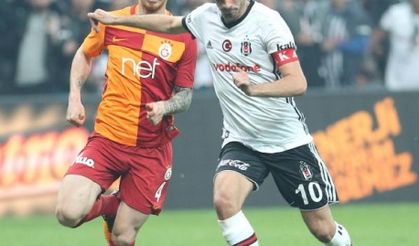 Beşiktaş  lider Galatasaray'ı 3 - 0 mağlup etti... Karşılaşmadan kareler