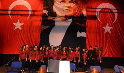 Diyarbakır'da, Gazi Mustafa Kemal Atatürk özlemle anıldı