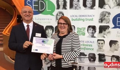 Avrupa Yerel Demokrasi Ortağı Onur Ödülü Çoruk’a verildi