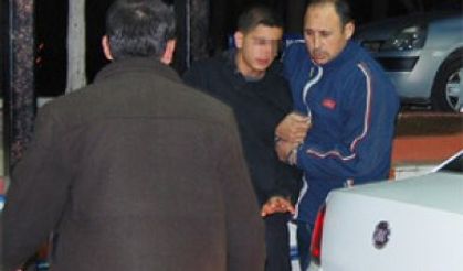 Bilgisayar oyun şifresi için gaspa kalkıştı