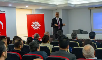 Yapay zekâ çağında gazeteciliğin geçirdiği dönüşüm anlatıldı