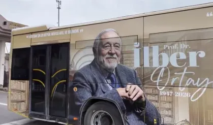 İETT'den İlber Ortaylı'ya 'saygı otobüsü'