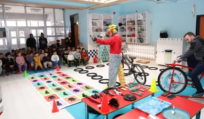 Çocuklara bisiklet kültürü aşılanıyor