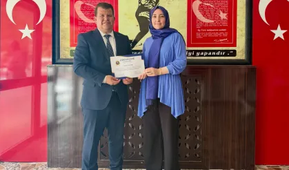 Edirne'de Keşanlı eğitimciye uluslararası başarı ödülü