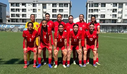 U16 Kız Milli Takımı turnuvaya 1 puanla başladı
