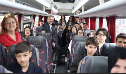 Bayrampaşalı öğrenciler Dolmabahçe Sarayı’nda tarihle buluşuyor