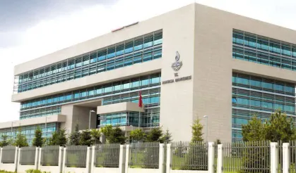 Anayasa Mahkemesi'nden 'Yeni Parti'ye süre!