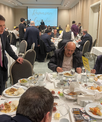 Sondakika... Siyaset ve bürokrasi İftarda buluştu