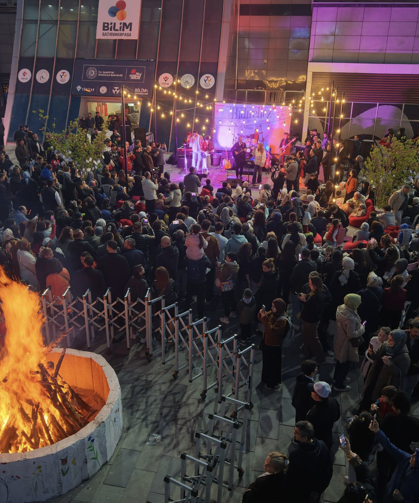 Gaziosmanpaşa'da Hıdrellez Coşkusu: Ateşler yakıldı dilekler tutuldu!...