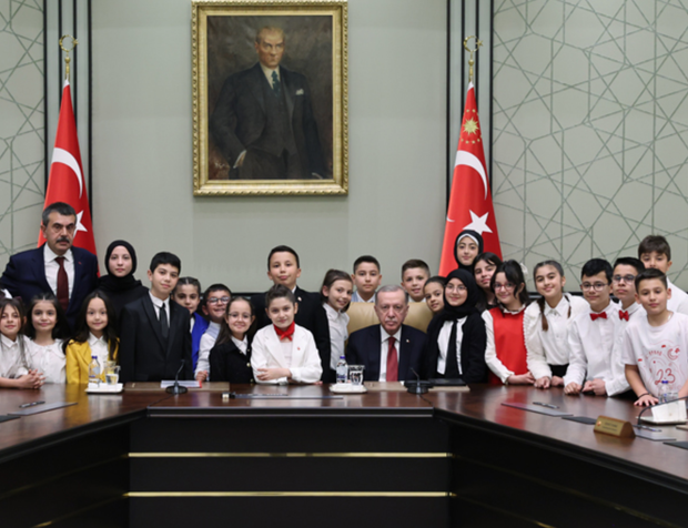 23 Nisan'ın Cumhurbaşkanı Çulcuoğlu: Acılı günlerin son bulmasını diliyorum