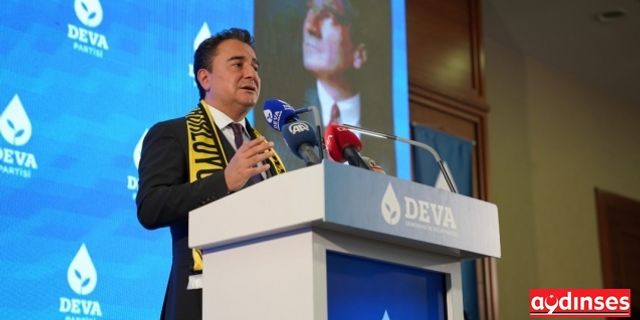 Malatya'da Deva Partisi pankartları indirildi
