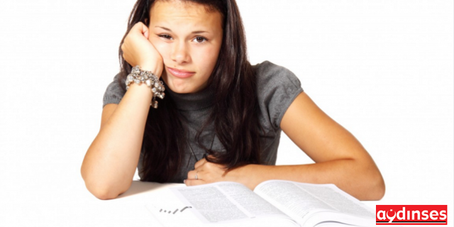 Genç kızların büyüme kitabı: Peki ya okuldayken regl olursam?