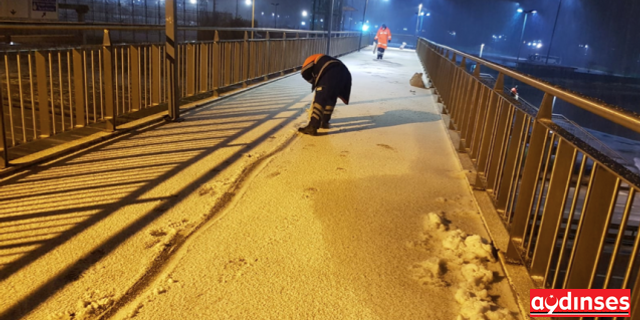 İstanbul'da kar yağışı hayatı nasıl etkiledi!