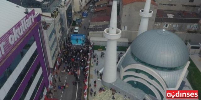 Yıkılınca tepkilere neden olmuştu; Çifte Minare Camii İbadete eçıldı