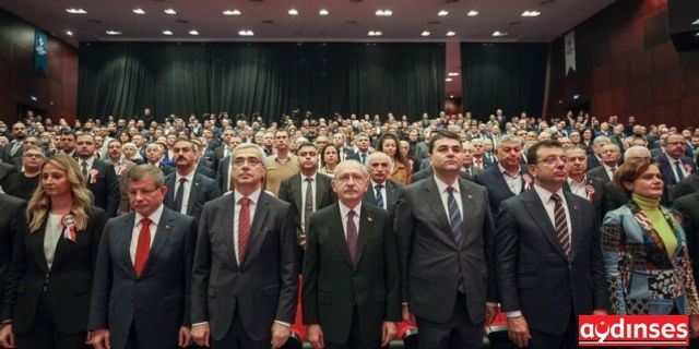Kılıçdaroğlu Türk Demokrasi Vakfı'n Demokrasi Şurası'nda...