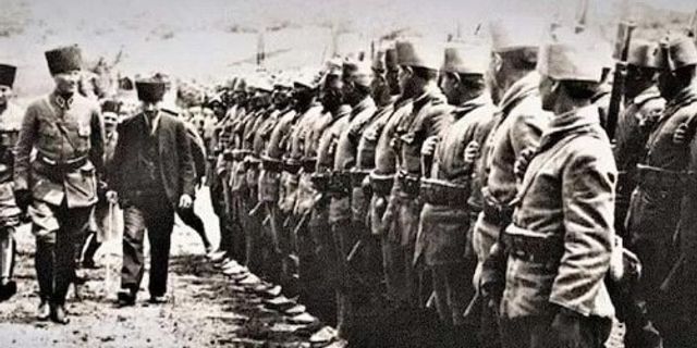 26 Ağustos 1922'de başlayan Büyük Taarruz 30 Ağustos'ta zaferle sonuçlanmıştı!..