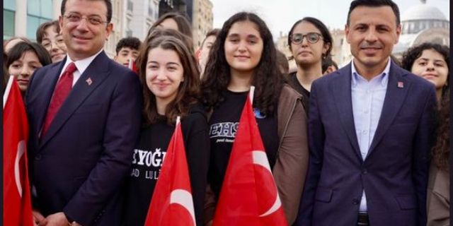 CHP İstanbul'da 'Değişim' dedi;  Özgür Çelik CHP İstanbul İl Başkanı seçildi