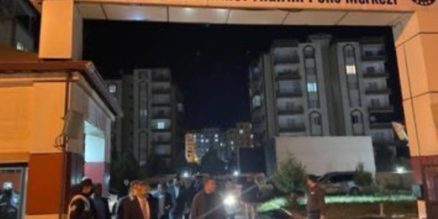 Polis Cinnet geçirip silahını ateşledi; 2 Polis Amiri Şehit oldu