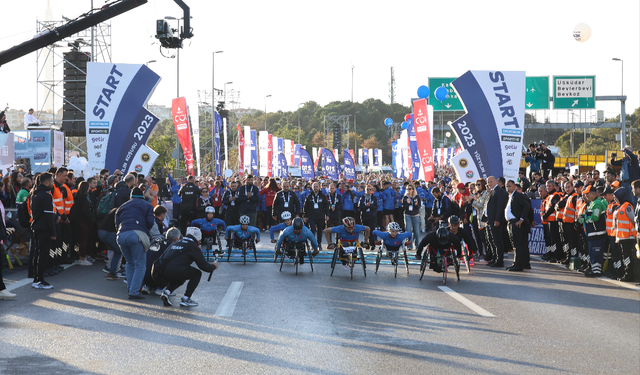 45. İstanbul Maratonuna yoğun ilgi... Başlangıç kornasını İmamoğlu çaldı