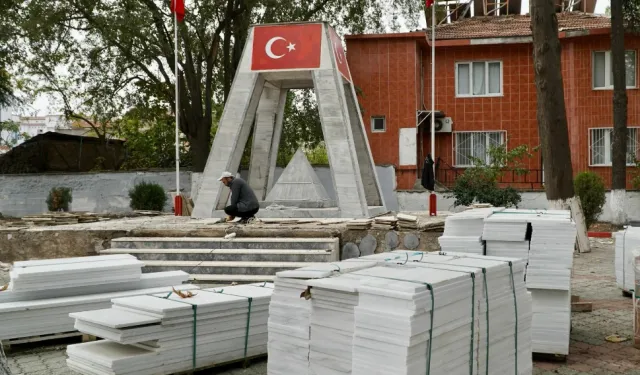 Mustafakemalpaşa'da şehitlik yenileniyor