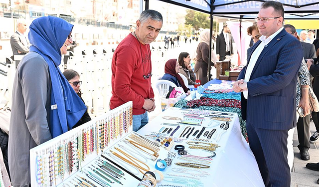 Özel Öğrencilerin El Emeği Ürünleri kermeste sergilendi...