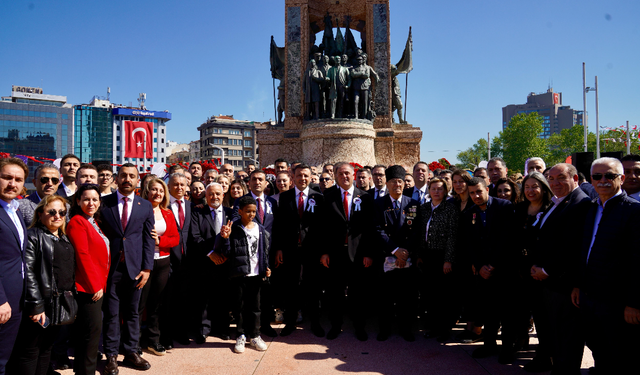 Taksim'de 19 Mayıs Programı'nın ardından İmamoğlu'na özgürlük çağrısı...