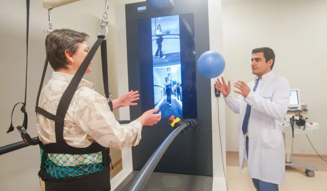 Robotik rehabilitasyonla felçli hastalar yeniden yürüyor!