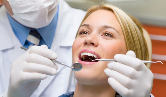 Gülüşünüz Kadar Sağlığınız da Önemli: Diş Bakımını İhmal Etmeyin!