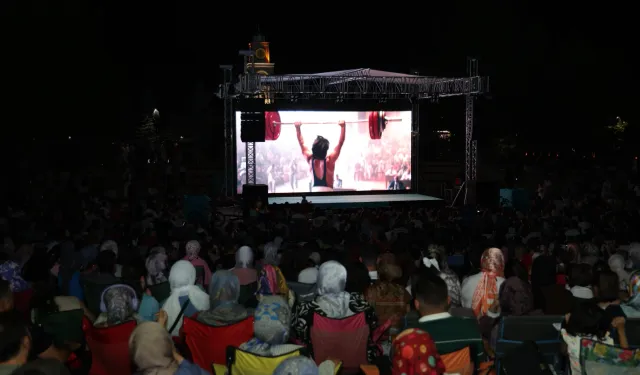 Açık havada sinema keyfi