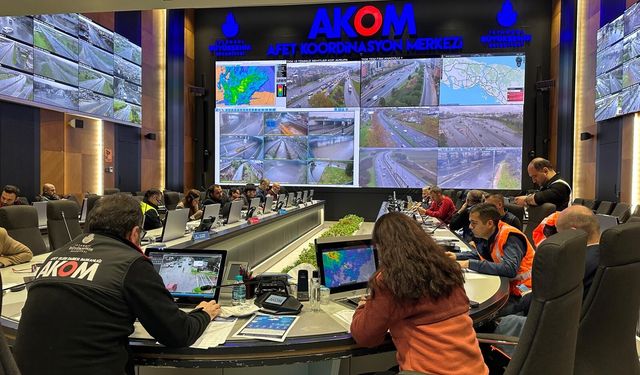 AKOM’dan sağanak yağmur uyarısı; İBB ekipleri teyakkuzda
