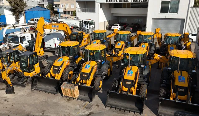 Antalya'da altyapı hizmetlerine 13 yeni araç