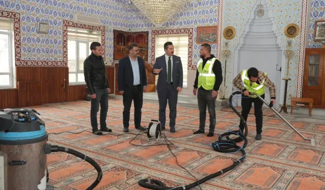 Bursa Yenişehir'de camiler üç aylara hazırlanıyor