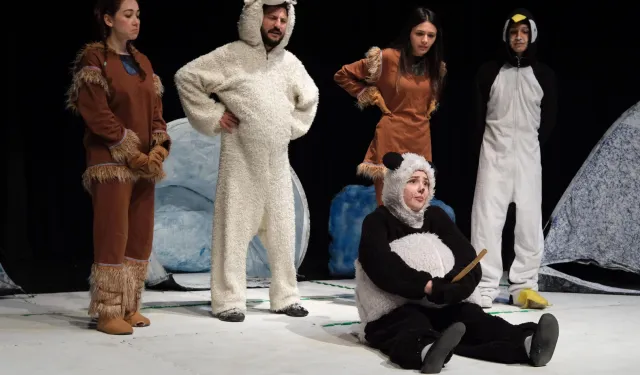 Bursa Yıldırım'da çocuklar tiyatroyla büyüyor