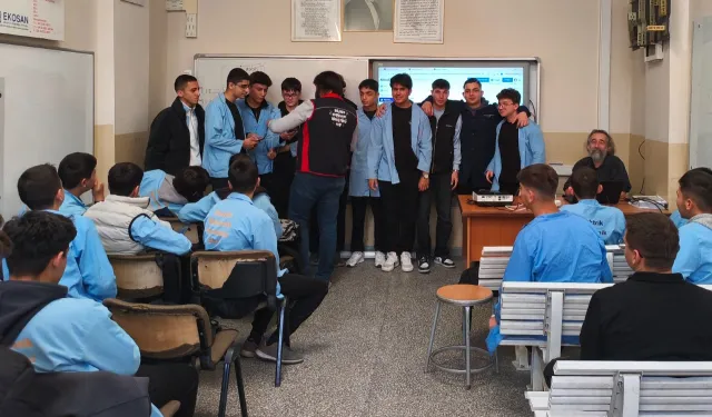 Bursa'da öğrenciler elektronik atıklar konusunda bilgilendirildi