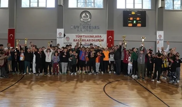Denizli Büyükşehir gençleri sporla buluşturdu