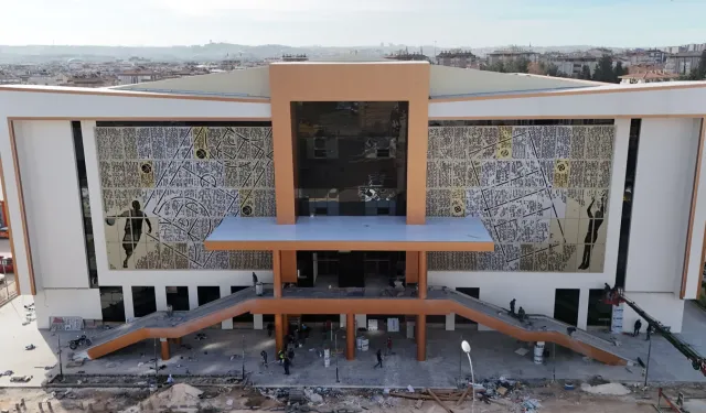 Gaziantep'de Kamil Ocak Spor Salonu 'Gazi Oyunları' ile kapılarını açıyor