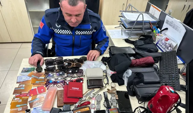 Kocaeli'de unutulan eşyalar sahiplerine teslim ediliyor