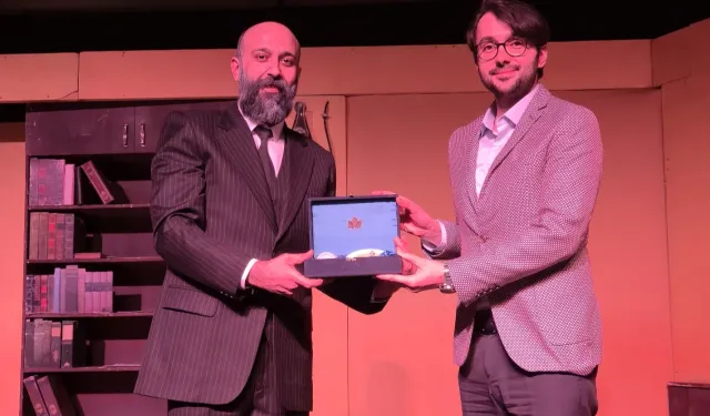 Milli şairimiz Bursa İnegöl'de tiyatroyla anıldı