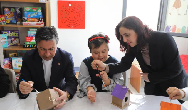 Muğla'da engeller sevgi ve hizmetlerle aşılıyor