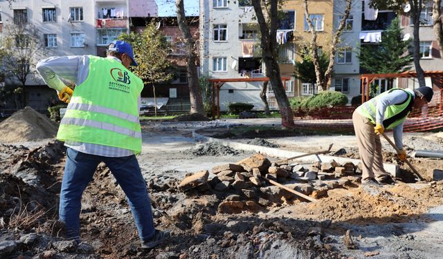 Bayrampaşa’da parklar bir bir yenileniyor